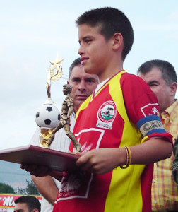 james-rodriguez-niño - Mama Beauté